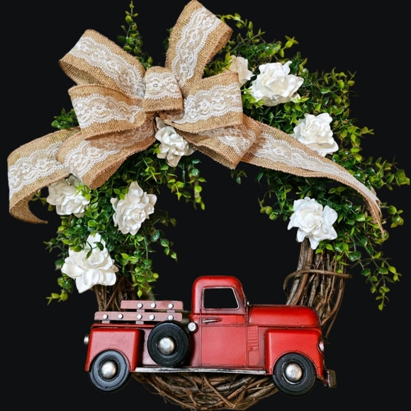 Farmhouse All Season Wreath - Picture 4 of 8